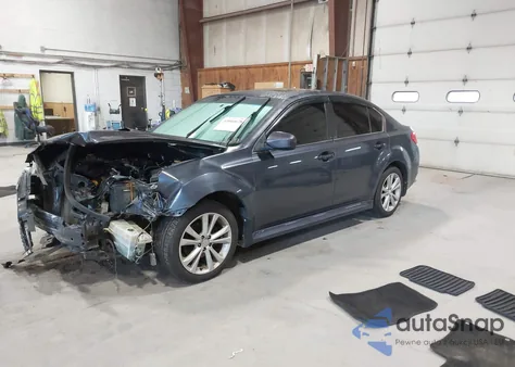 2014 Subaru Legacy 2.5I Premium из США, поврежденный, VIN 4S3BMBD62E3018058